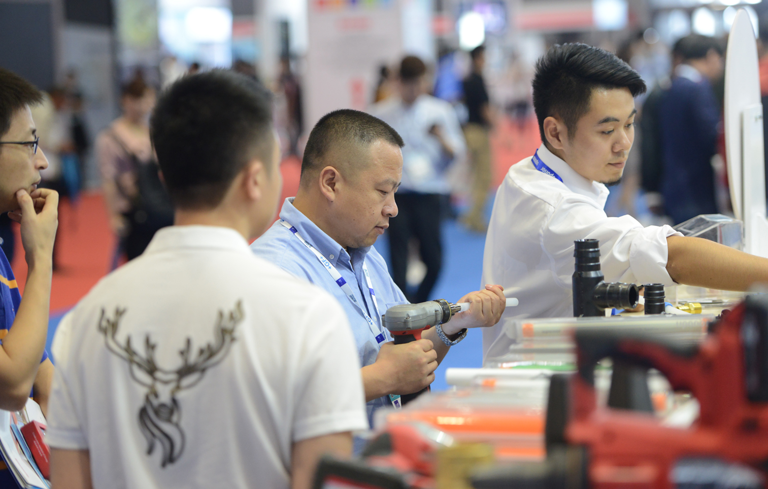 上海展臺搭建-8月上海水展即將復(fù)蘇萬億市場 展會新聞 第1張-聯(lián)拓創(chuàng)意 上海展臺搭建-8月上海水展即將復(fù)蘇萬億市場 展會新聞 第1張